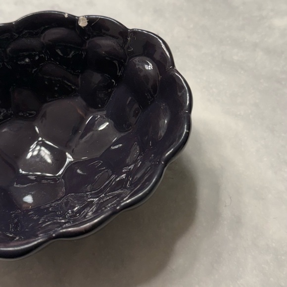Pier 1 Berry-Shaped Ceramic Bowls Set - Picture 8 of 8